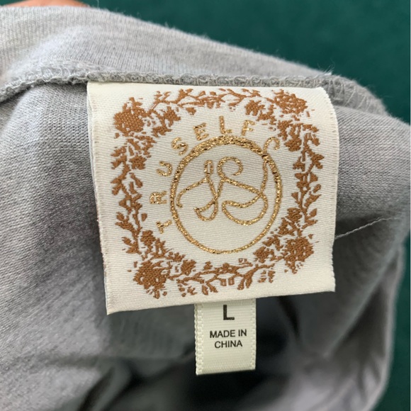 Woman’s T-shirt - Picture 2 of 3